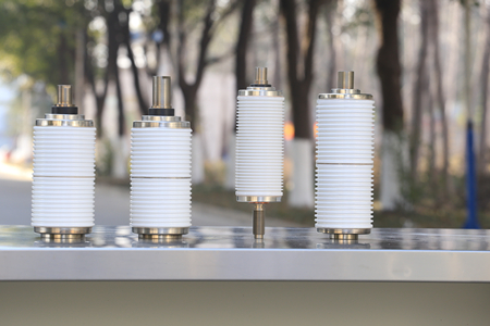 真空開關(guān)管結(jié)構(gòu)及工藝有怎樣的特點和優(yōu)勢？