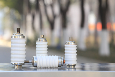 真空開關管接觸點選什么材質(zhì)好？一般為銅合金！